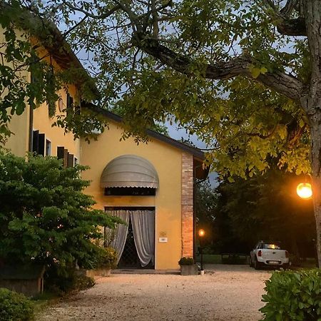 Al Vecchio Fienile Bed and Breakfast San Michele al Tagliamento Exteriör bild