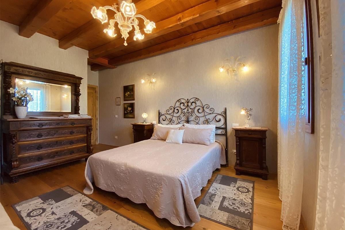Al Vecchio Fienile Bed and Breakfast San Michele al Tagliamento Exteriör bild